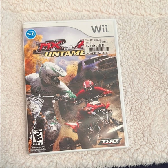Nintendo White Wii Video Game - Picture 1 of 3